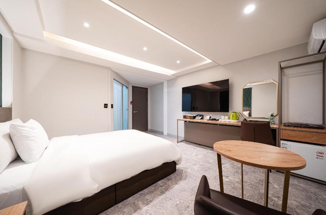 Regency Hotel Szongnam Kültér fotó