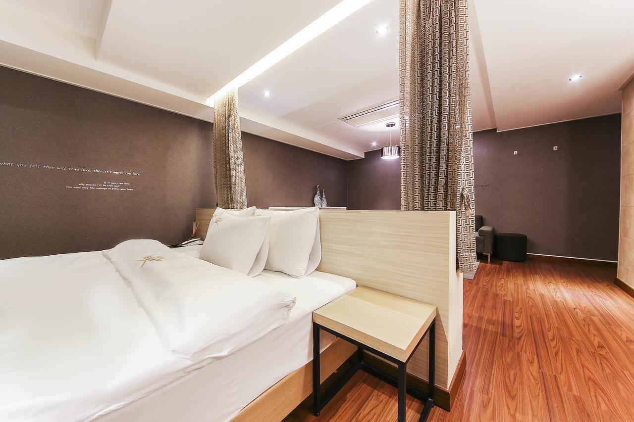 Regency Hotel Szongnam Kültér fotó